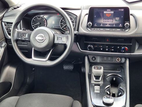 Used 2024 Nissan Rogue S AWD/4WD image 31