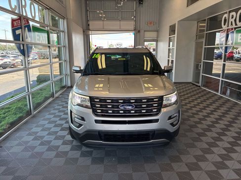 Used 2016 Ford Explorer Limited AWD/4WD image 2