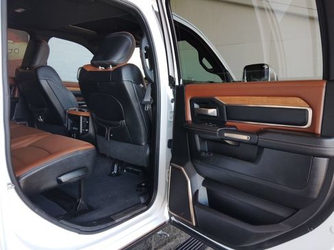 Used 2020 RAM 2500 Limited AWD/4WD image 15