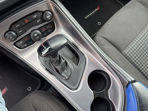 Used 2023 Dodge Challenger SXT RWD image 28