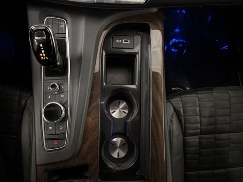 Used 2021 Cadillac Escalade ESV Sport Platinum image 26