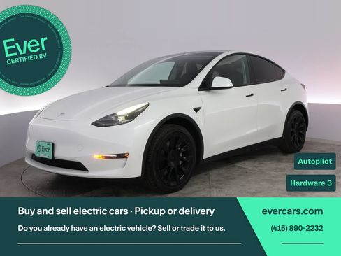 Used 2023 Tesla Model Y AWD image 1