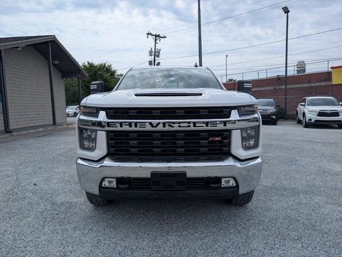 Used 2020 Chevrolet Silverado 2500 LT w/ Texas Edition AWD/4WD image 2