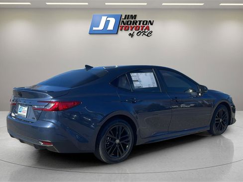 New 2026 Toyota Camry SE image 5