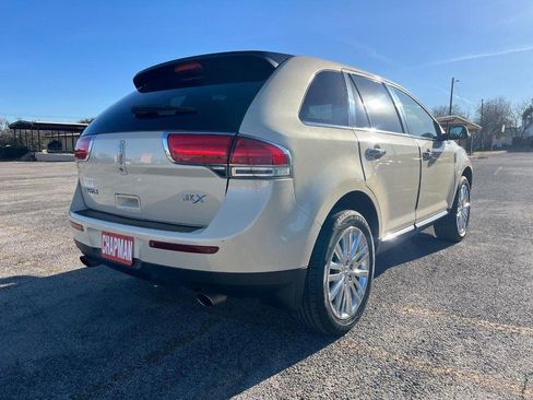 Used 2014 Lincoln MKX FWD w/ Equipment Group 102A image 6