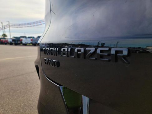 Used 2023 Chevrolet TrailBlazer RS w/ Convenience Package AWD/4WD image 20