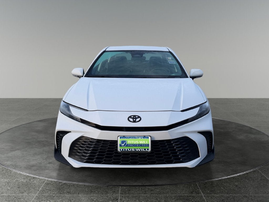 Used 2026 Toyota Camry SE FWD image 2