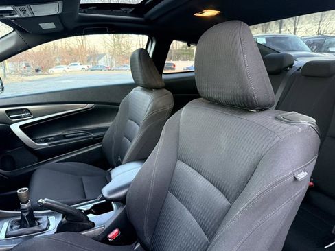 Used 2016 Honda Accord EX image 19