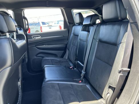 Used 2019 Jeep Grand Cherokee Laredo w/ Laredo X Package RWD image 22