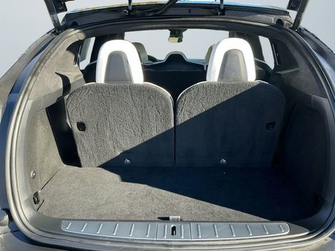 Used 2019 Tesla Model X Long Range image 17