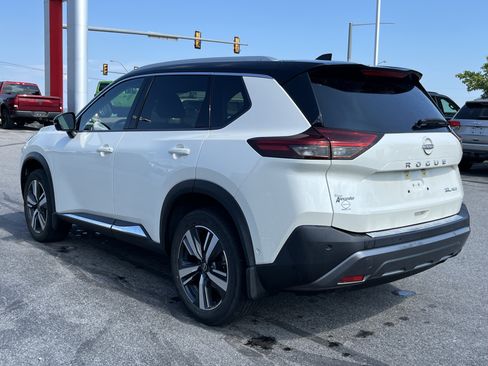 Used 2023 Nissan Rogue SL w/ SL Premium Package AWD/4WD image 9