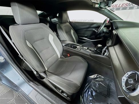 Used 2021 Chevrolet Camaro LT image 26