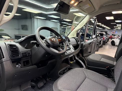 Used 2023 RAM ProMaster 2500 FWD image 33