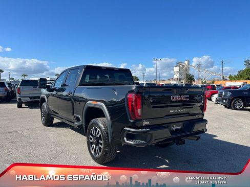Used 2022 GMC Sierra 2500 AT4 image 5