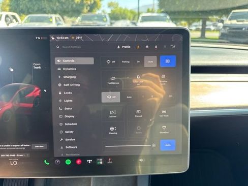 Used 2021 Tesla Model Y Long Range AWD/4WD image 24