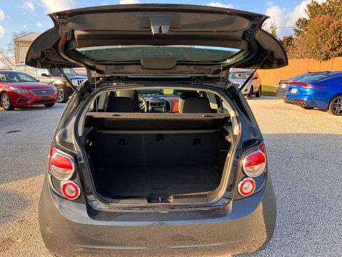 Used 2016 Chevrolet Sonic LT w/ Fun and Sun Package image 13