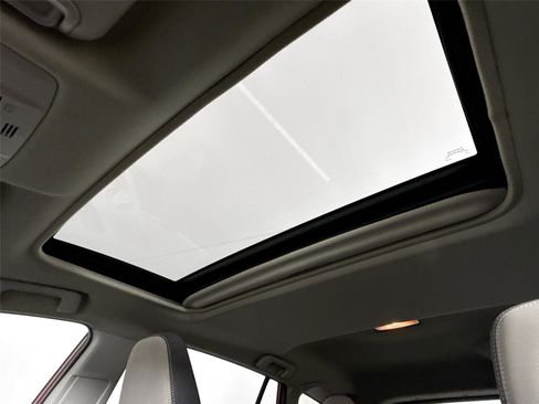 Used 2015 Toyota RAV4 XLE image 6