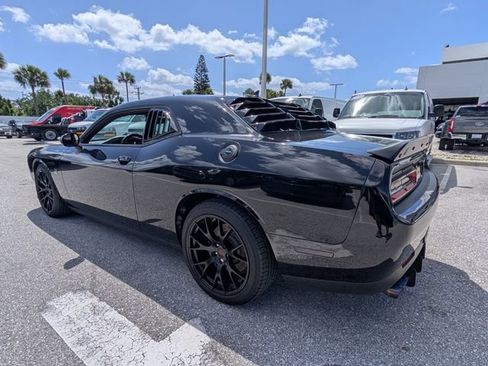 Used 2022 Dodge Challenger R/T Scat Pack w/ Plus Package RWD image 9