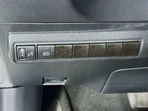 Used 2024 Toyota Corolla LE FWD image 17