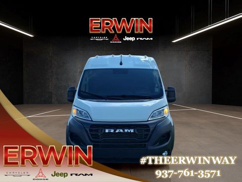 Used 2025 RAM ProMaster 2500 w/ Convenience Group FWD image 2