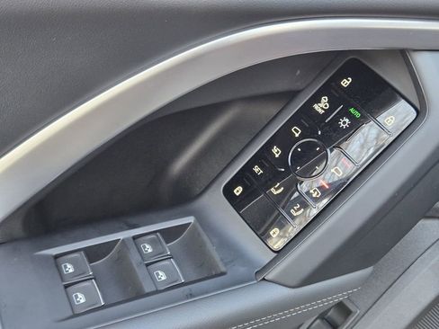 Certified 2025 Audi Q5 Prestige image 30