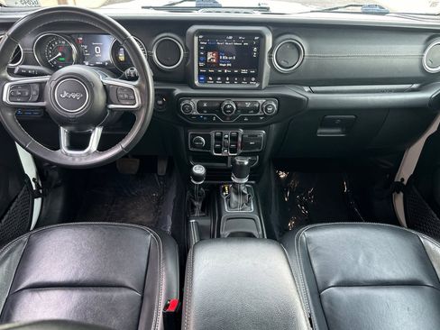 Used 2023 Jeep Wrangler Sahara image 14