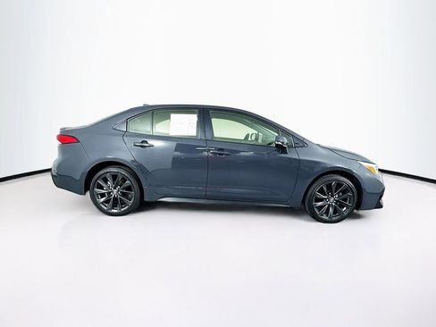 Used 2025 Toyota Corolla SE image 11