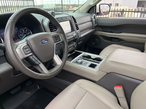Used 2021 Ford Expedition Max XLT image 20