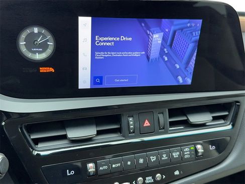 Used 2024 Lexus ES 350 w/ Premium Package image 25