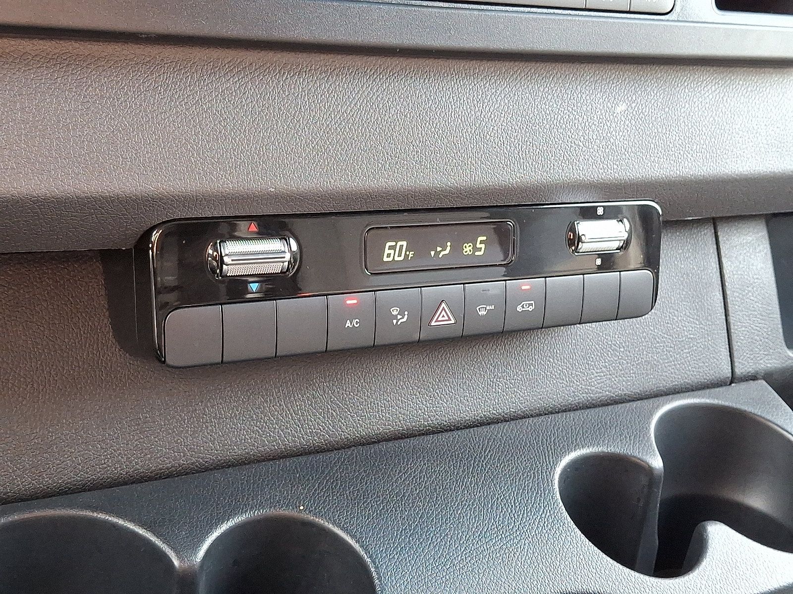 Used 2024 Mercedes-Benz Sprinter 2500 image 16