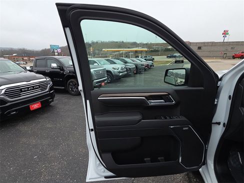 New 2026 Chevrolet Silverado 1500 LT Trail Boss w/ Convenience Package II image 13