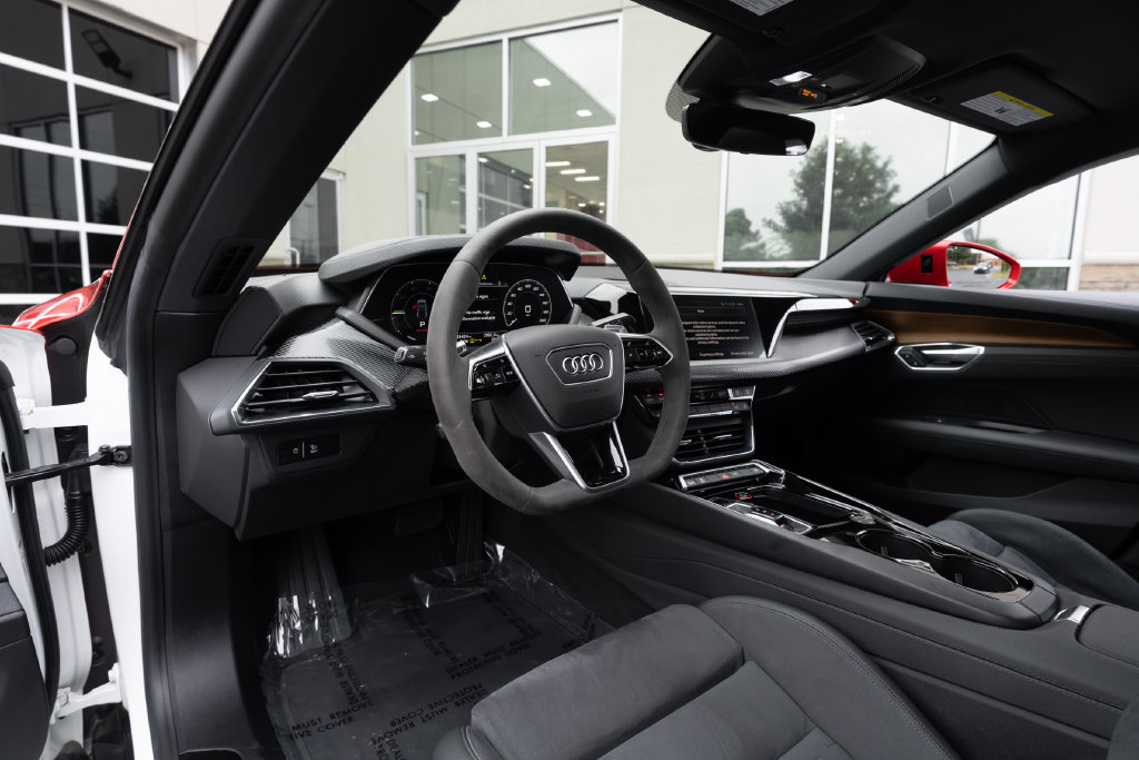 Used 2022 Audi e-tron GT Premium Plus AWD/4WD image 18