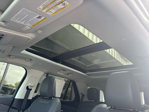 New 2025 Ford Explorer Active w/ Active Comfort Package image 10