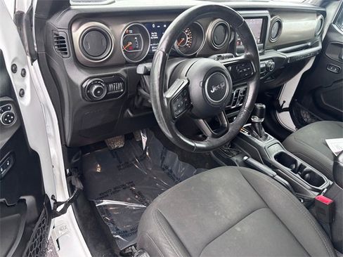 Used 2018 Jeep Wrangler Unlimited Sport S image 9