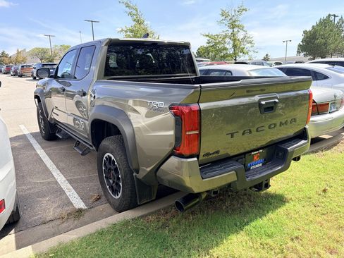 Used 2024 Toyota Tacoma TRD Off-Road AWD/4WD image 2