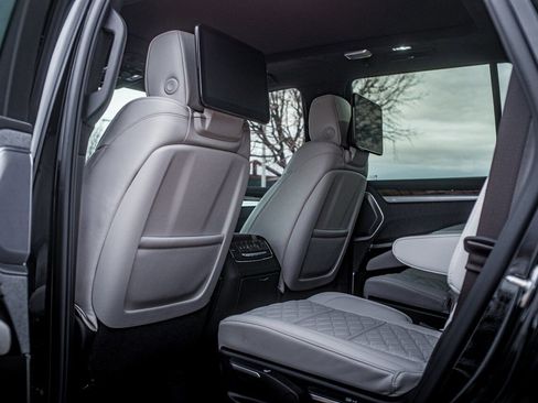 Used 2026 Cadillac Escalade Platinum Sport w/ LPO, Floor Liner Package image 35