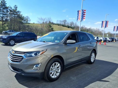 Used 2018 Chevrolet Equinox LT image 4