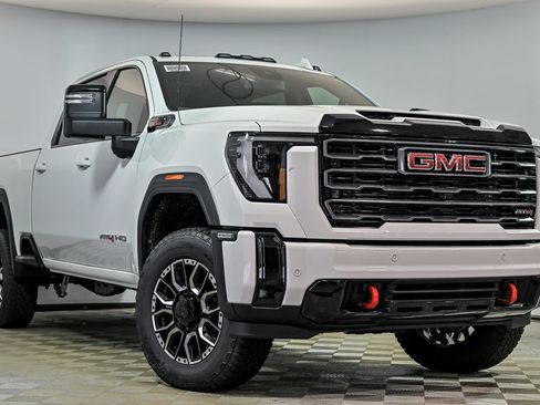 New 2026 GMC Sierra 2500 AT4 w/ AT4 Preferred Package AWD/4WD image 1
