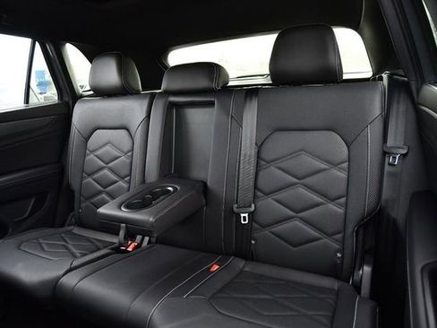 New 2026 Volkswagen Atlas Cross Sport SE image 22