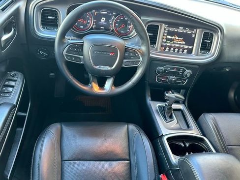 Used 2020 Dodge Charger SXT w/ Plus Group image 8