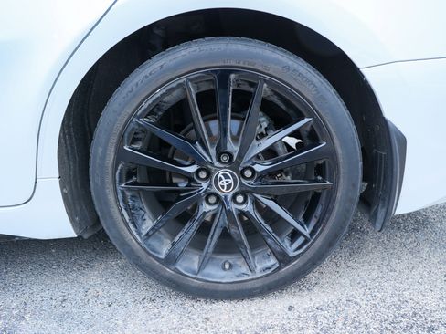 Used 2023 Toyota Camry XSE FWD image 12
