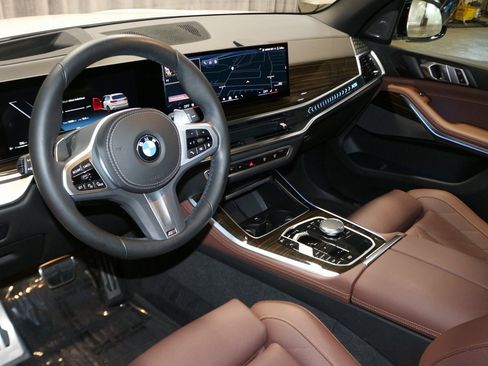 Certified 2024 BMW X5 xDrive40i w/ M Sport Package image 15