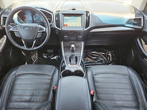 Used 2018 Ford Edge SEL w/ Equipment Group 201A FWD image 22