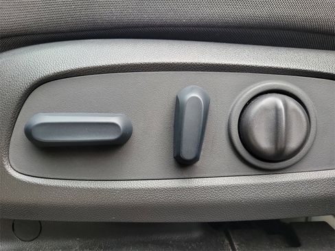 Used 2023 Chevrolet TrailBlazer LT image 15