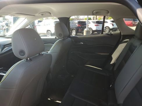 Certified 2025 Chevrolet Trax ACTIV w/ Driver Confidence Package FWD image 8