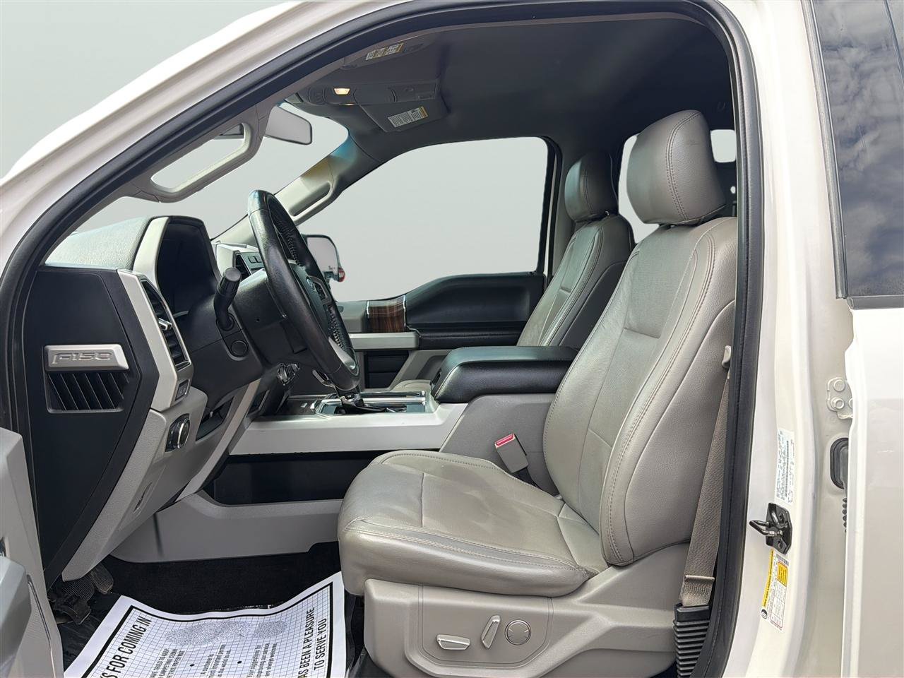 Used 2017 Ford F150 Lariat w/ Equipment Group 502A Luxury AWD/4WD image 11