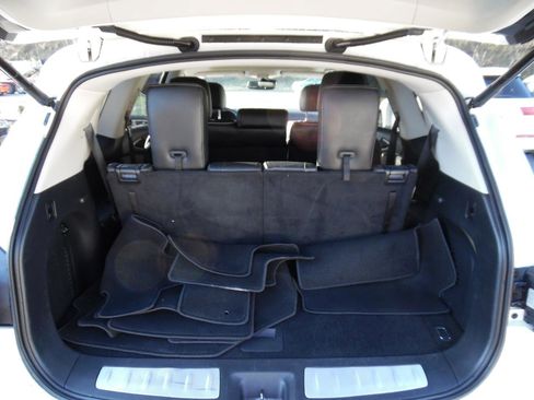 Used 2019 INFINITI QX60 Luxe w/ Essential Package image 23