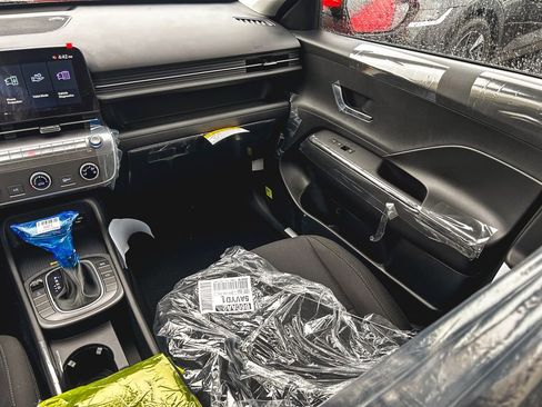 New 2026 Hyundai Kona SE image 16