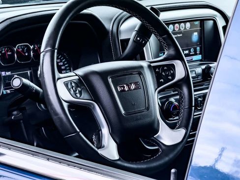 Used 2017 GMC Sierra 1500 SLE w/ SLE Value Package image 17