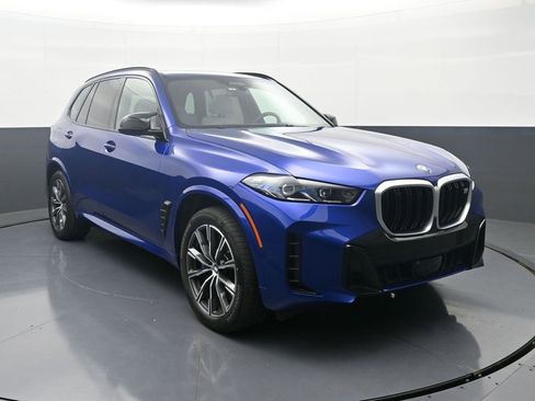 Used 2025 BMW X5 M60i image 3